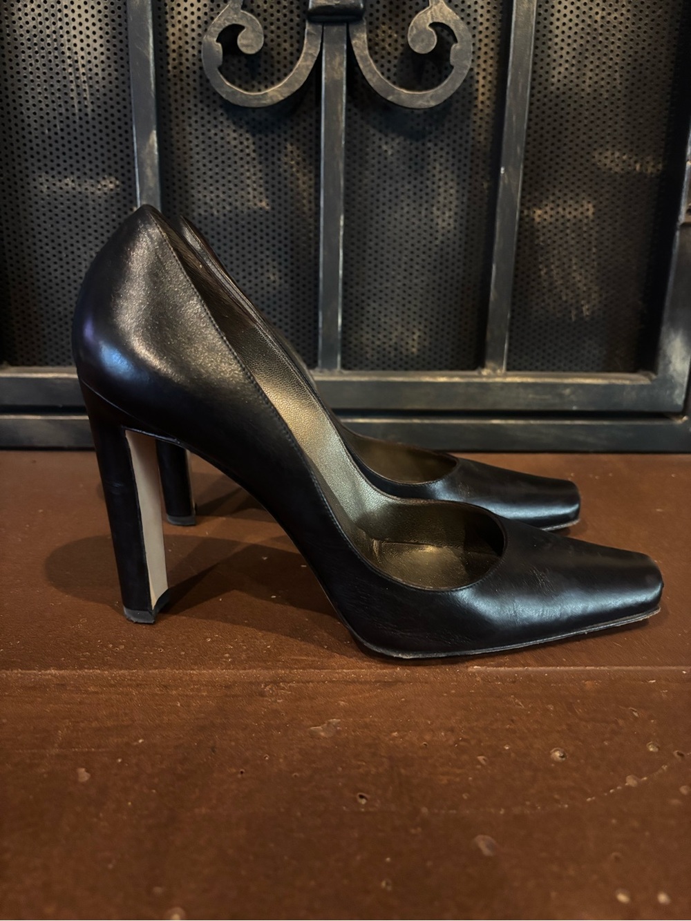Manolo Blahnik Black Leather Square-Toe Heels - Picture 3 of 6